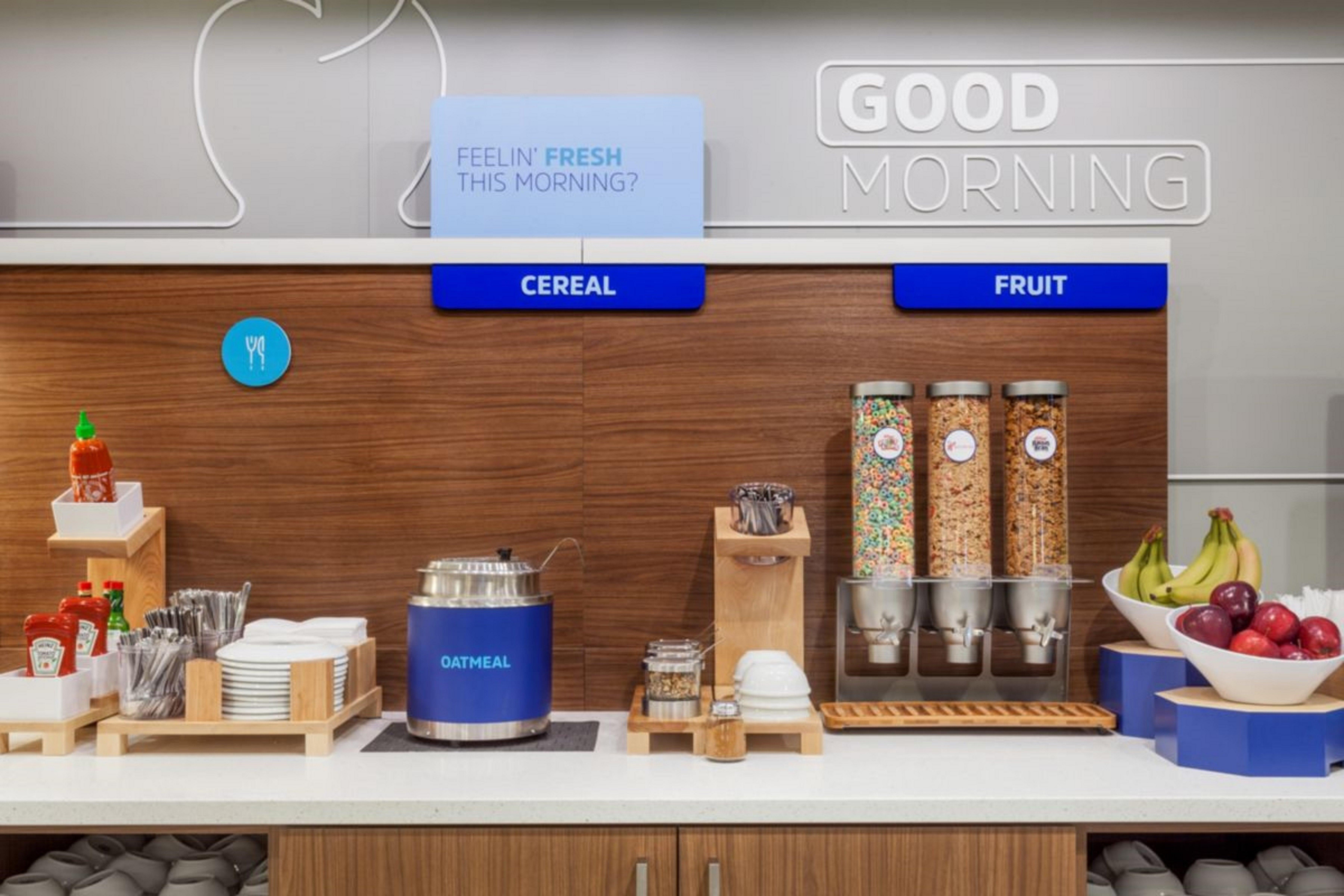 Holiday Inn Express & Suites Okemos - University Area By Ihg Экстерьер фото